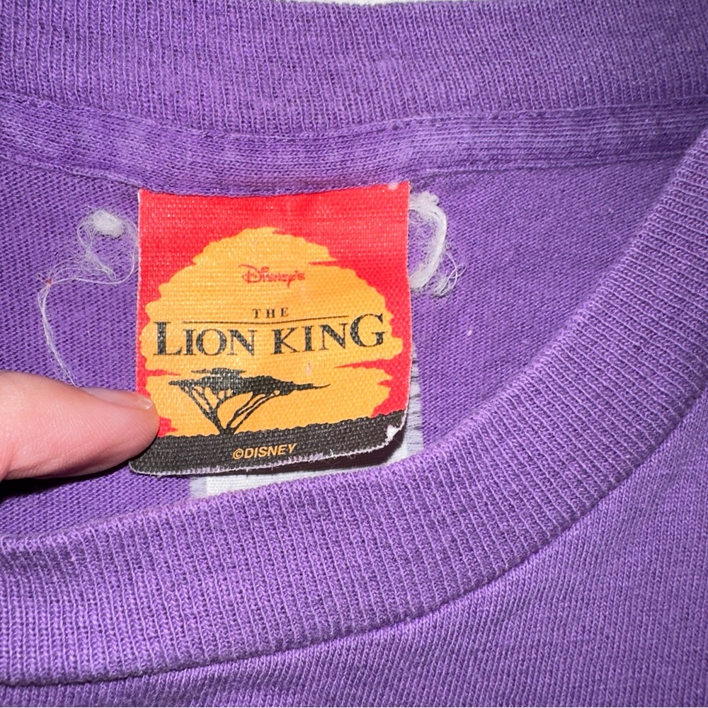 💕 Moving Sale! 💕
Rare Vintage Disney The Lion King Simba Shirt - Picture 2 of 4